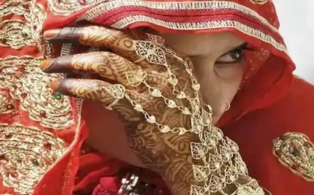 जब दूल्हे को पता चला कि माला बदलने के बाद दुल्हन उससे शादी नहीं करेगी, तो वह बारात लेकर तुरंत भाग गया