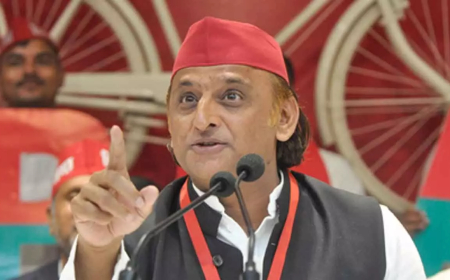 अखिलेश यादव के मिर्जापुर में "कालीन भैया" और जौनपुर में "कोदिन भाई" के ज़िक्र ने पूर्वांचल की राजनीति में हलचल मचा दी