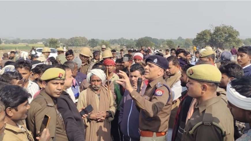 UP News: मिर्ज़ापुर में अफ़रा-तफ़री: पुलिस और भेड़ लुटेरों को 12 घंटे तक बंधक बनाकर रखा गया, एक वैन पर पथराव किया गया; सात थानों की पुलिस ने मौके पर फोर्स भेजी